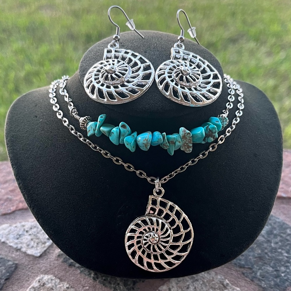 SET! Shell turquoise chips gemstones boho beach summer ocean necklace + earrings